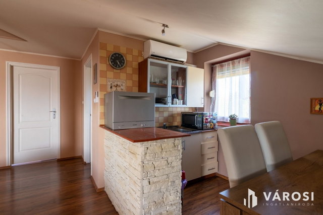 Eladó családi ház, Csárdaszálláson 63.9 M Ft, 3 szobás
