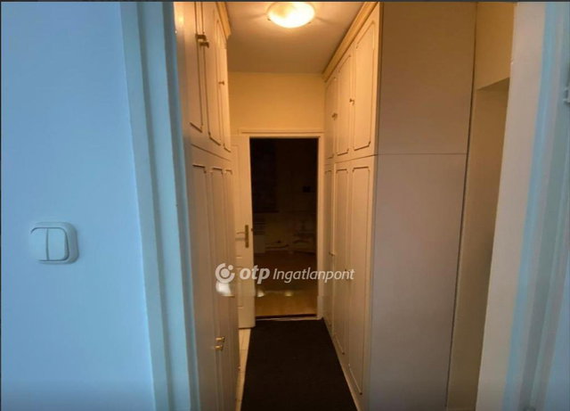 Eladó panellakás, Hajdúnánáson 42 M Ft, 2+1 szobás