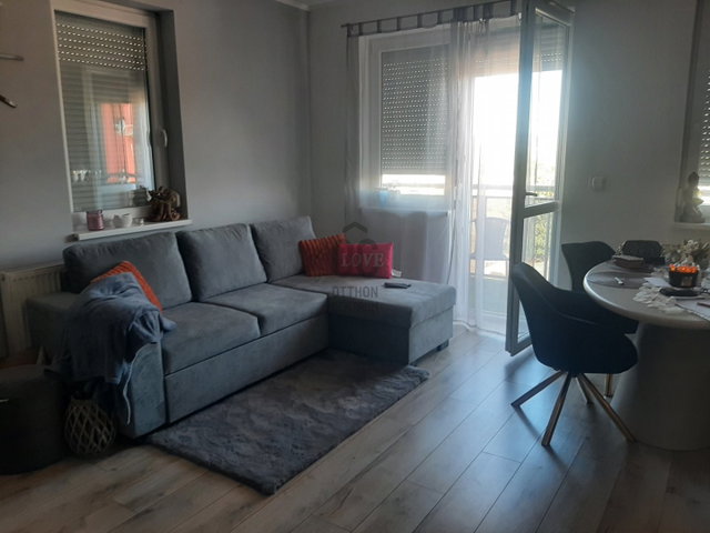 Eladó téglalakás, Veszprémben 72 M Ft, 3 szobás