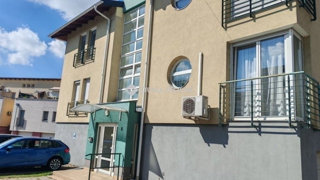 Eladó téglalakás, Szigetszentmiklóson 59 M Ft, 2 szobás