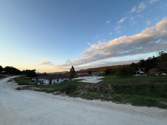 Eladó telek, Pilisjászfalun 54.9 M Ft / költözzbe.hu