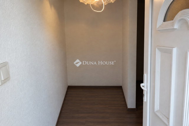 Eladó téglalakás, Budapesten, XX. kerületben 29.9 M Ft, 1 szobás