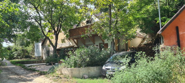 Eladó nyaraló, Süttőn 5.9 M Ft, 1 szobás / költözzbe.hu