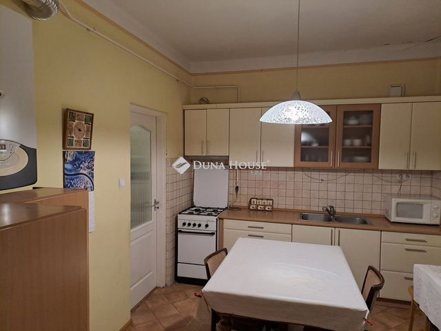 Eladó családi ház, Besenyőtelken 24.9 M Ft, 3 szobás