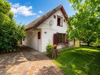 Eladó családi ház, Gárdonyban 79.9 M Ft, 7 szobás