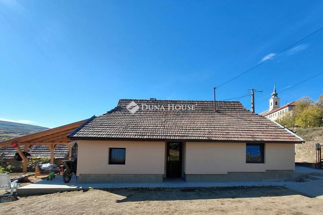 Eladó családi ház, Romhányon 29 M Ft, 3 szobás