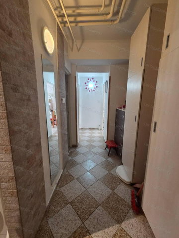 Eladó téglalakás, Tatabányán 35 M Ft, 2 szobás