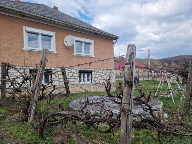 Eladó családi ház, Nagyvisnyón 27 M Ft, 3 szobás