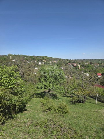 Eladó telek, Budapesten, III. kerületben 37.9 M Ft