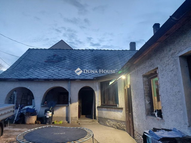Eladó családi ház, Lábatlanon, Kálvária utcában 29 M Ft