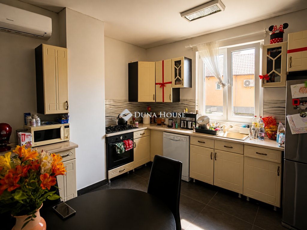 4 bed · 93m² · 21.900.000 ft