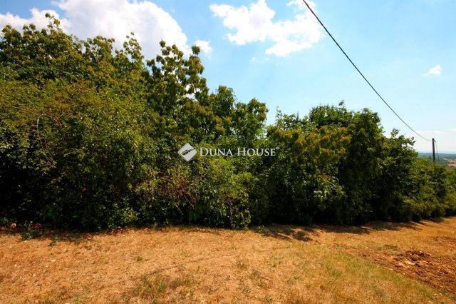 Eladó telek, Pécselyen 49.9 M Ft / költözzbe.hu
