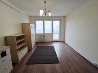 Kiadó panellakás, albérlet, Tatabányán 165 E Ft / hó, 2 szobás