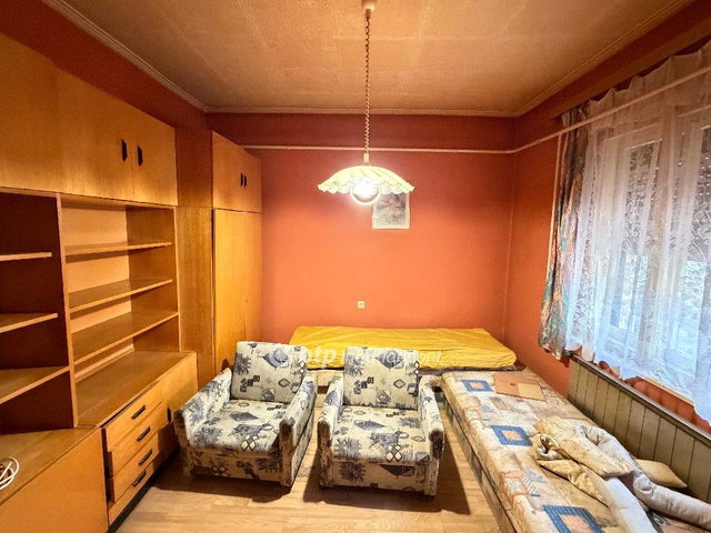 Eladó családi ház, Szomolyán 19.9 M Ft, 2+1 szobás