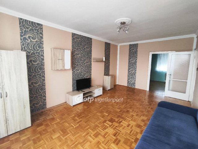 Eladó téglalakás, Nyíregyházán 32.99 M Ft, 2 szobás