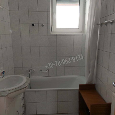 Eladó sorház, Keszthelyen, Sági János utcában 95 M Ft, 6 szobás