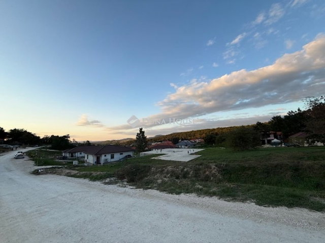 Eladó telek, Pilisjászfalun 54.9 M Ft / költözzbe.hu