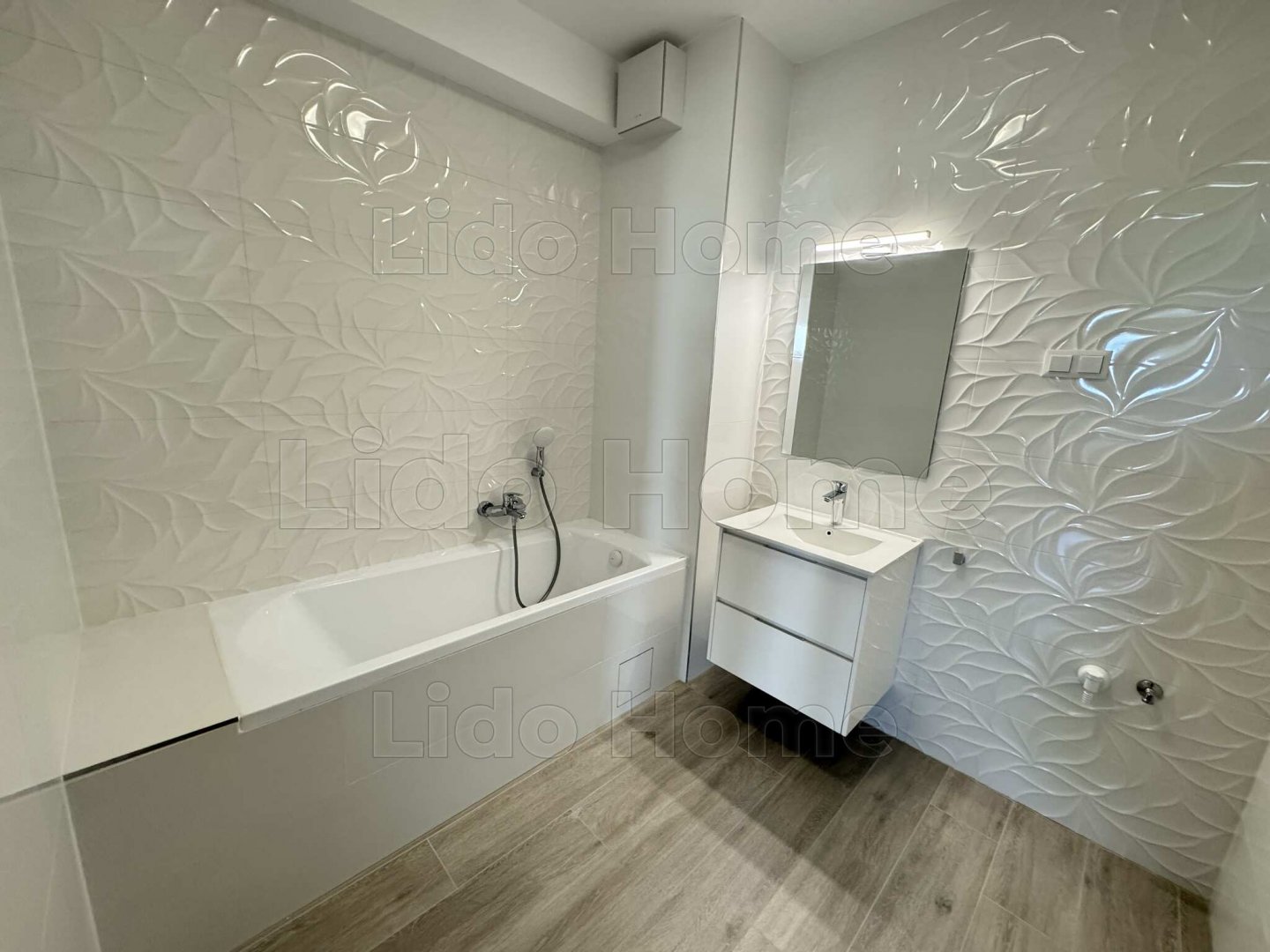 2 bed · 52m² · 218.000 ft