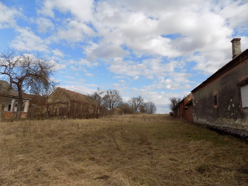 Telek · 2231 m² · 900.000 Ft
