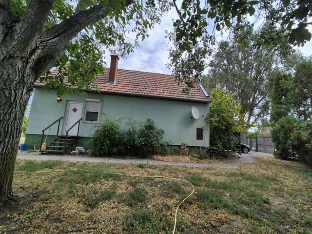 Eladó nyaraló, Kalocsán 24.99 M Ft, 1+1 szobás