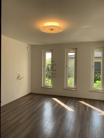 Kiadó családi ház, albérlet, Debrecenben 1285 E Ft / hó