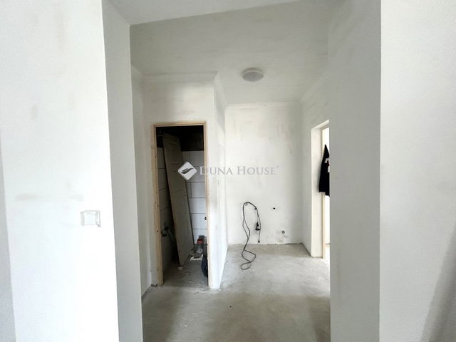 Eladó családi ház, Mosonmagyaróváron 58.5 M Ft, 3 szobás