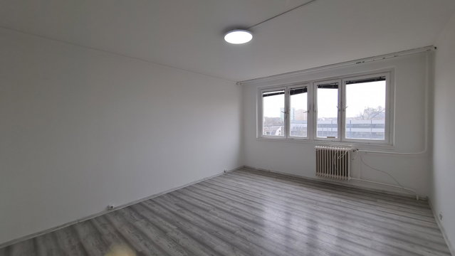 Kiadó panellakás, albérlet, Dunaújvárosban 130 E Ft / hó