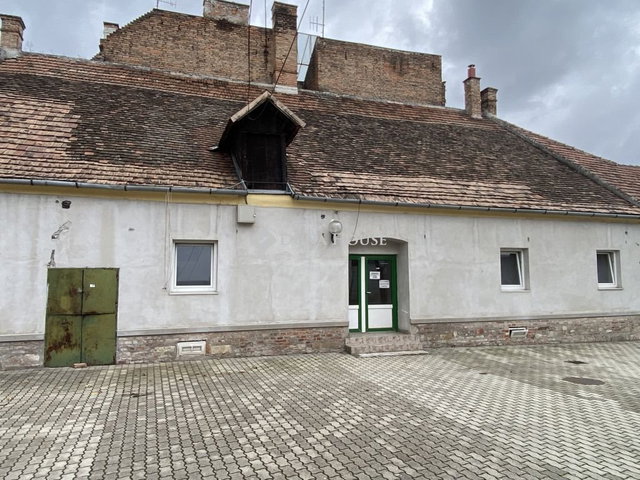 Eladó iroda, Sopronban 47.22 M Ft, 8 szobás / költözzbe.hu
