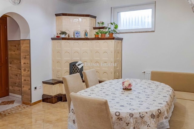 Eladó családi ház, Bágyogszováton 129.9 M Ft, 5 szobás