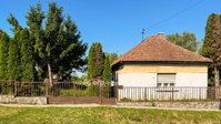 Eladó családi ház, Veszprémvarsányon 19.8 M Ft, 2 szobás
