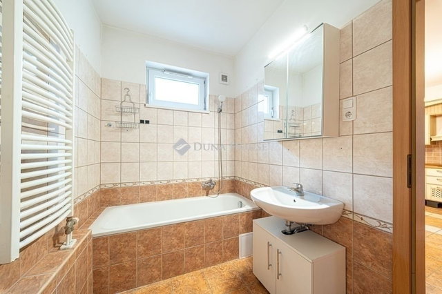 Eladó téglalakás, Budapesten, XIX. kerületben 84.9 M Ft