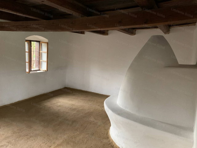 Eladó nyaraló, Tengődön 15.8 M Ft, 1 szobás