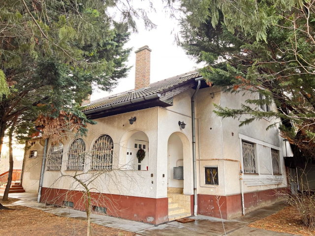 Eladó családi ház, Debrecenben 149 M Ft, 7 szobás
