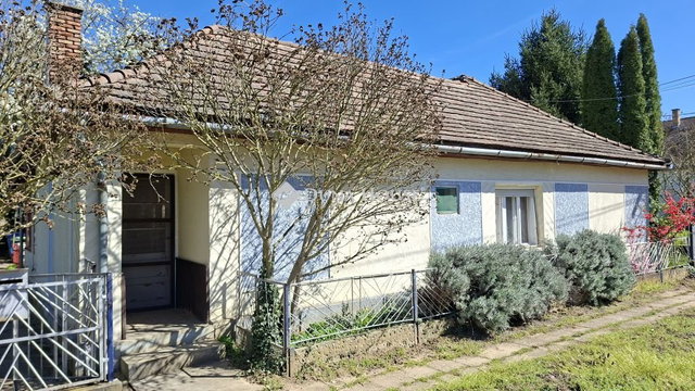 Eladó családi ház, Dalmandon 23.5 M Ft, 4 szobás