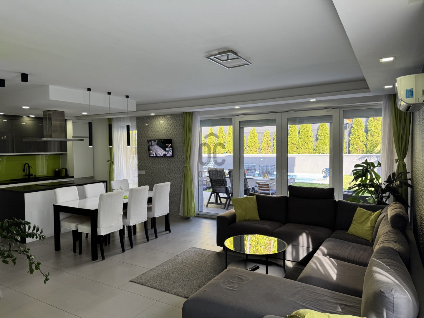 4 bed · 160m² · 239.000.000 ft