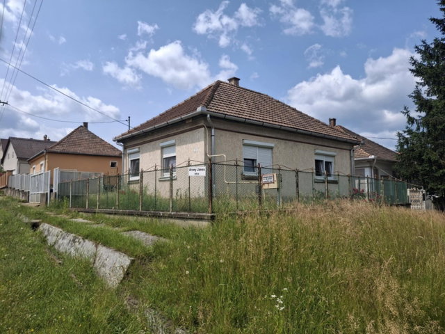 Eladó családi ház, Mátraderecskén 15 M Ft