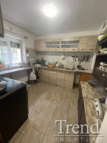 Eladó családi ház, Baracson 45 M Ft, 4 szobás