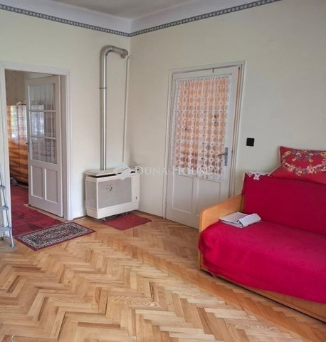 Eladó családi ház, Szegeden 58 M Ft, 2 szobás