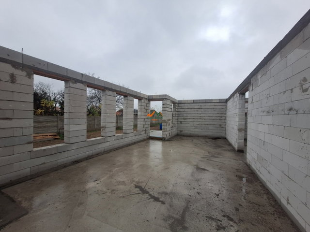 Eladó ikerház, Dunavarsányban 95.9 M Ft, 5 szobás