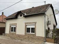 Eladó családi ház, Tengelicén, Arany János utcában 30 M Ft