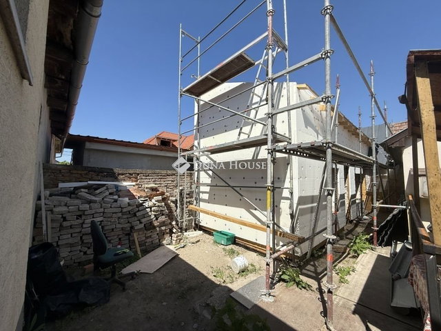 Eladó családi ház, Dunakeszin 59.9 M Ft, 3 szobás