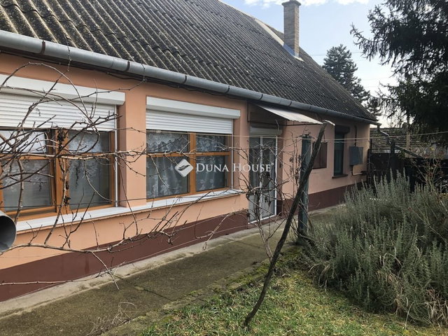 Eladó családi ház, Nagybaracskán, Zrínyi Miklós utcában