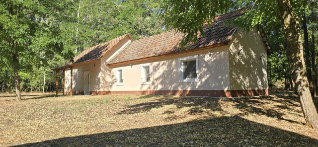 Eladó mezogazdasagi ingatlan, Csemőn 51 M Ft, 2 szobás
