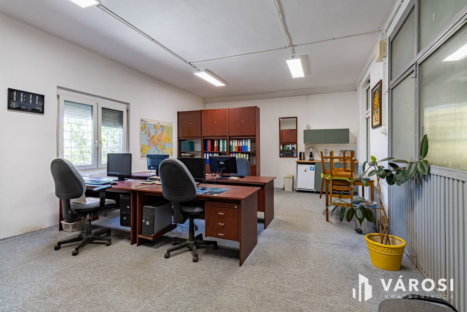 160m² · 300.000 ft