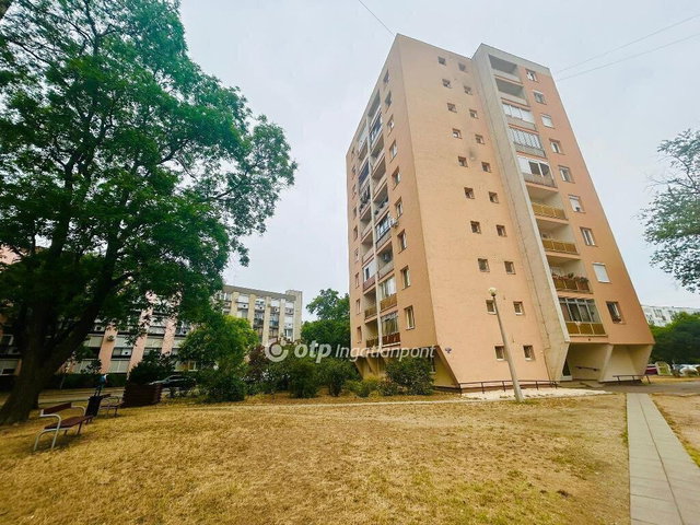 Eladó panellakás, Nyíregyházán 39.5 M Ft, 2 szobás