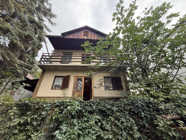 Eladó nyaraló, Kesztölcön, Gertrúd utcában 26.9 M Ft, 2 szobás