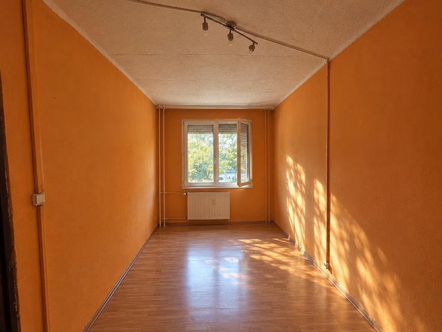 Eladó panellakás, Budapesten, XV. kerületben 58 M Ft, 1+2 szobás