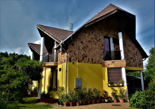 Eladó hotel, Abádszalókban, Őszike utcában 130 M Ft, 13 szobás