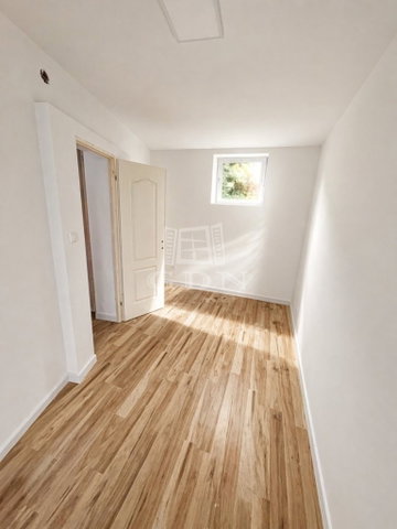 Eladó téglalakás, Budapesten, X. kerületben 35 M Ft, 2 szobás