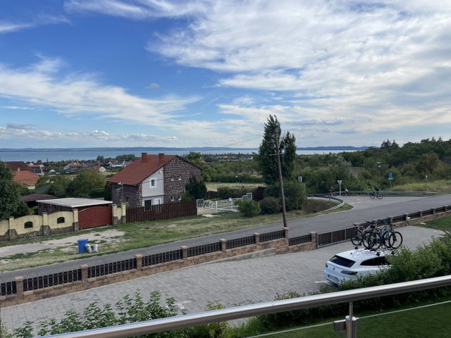Kiadó téglalakás, albérlet, Alsóörsön 280 E Ft / hó